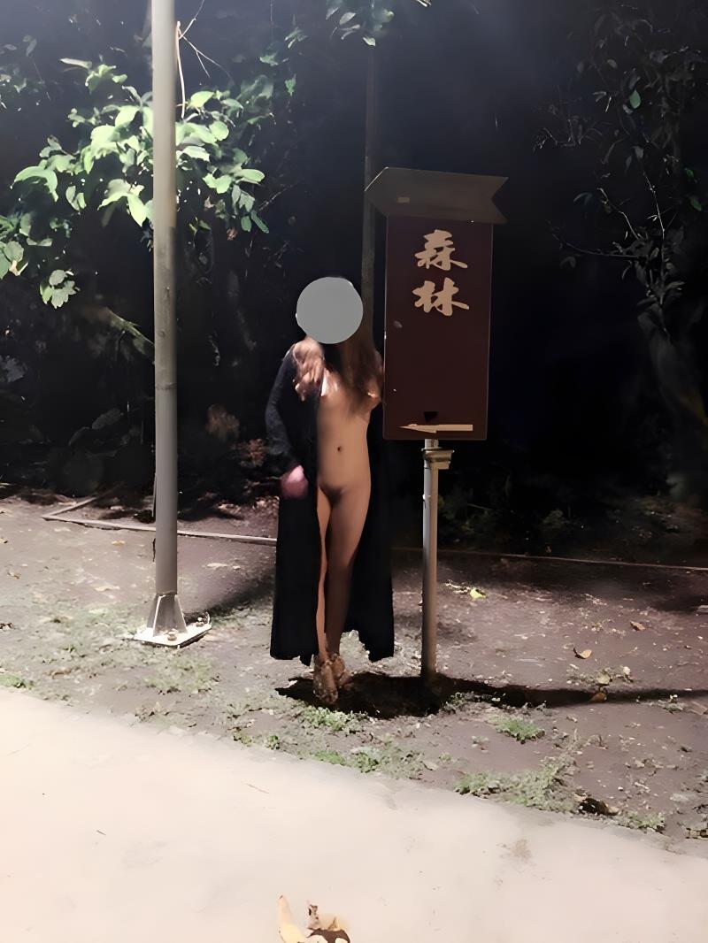 nakedwomenjpg.com_outdoor_NO.100_elodie yung nude